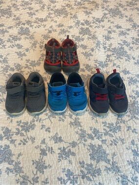 Toddler Boy Tennis Shoe Sneaker Size 5/6 Bundle Nike, Cat&Jack